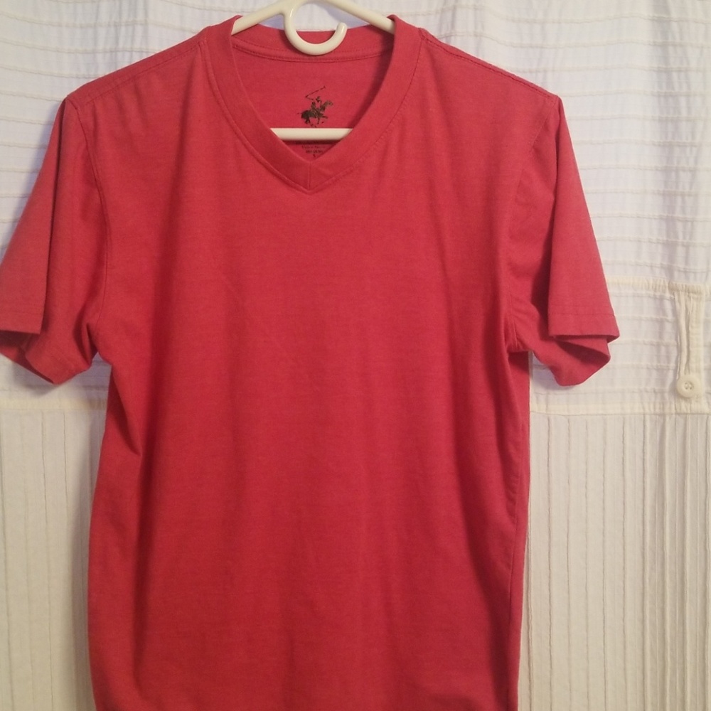 Beverly Hills Polo Club v- neck tee Red